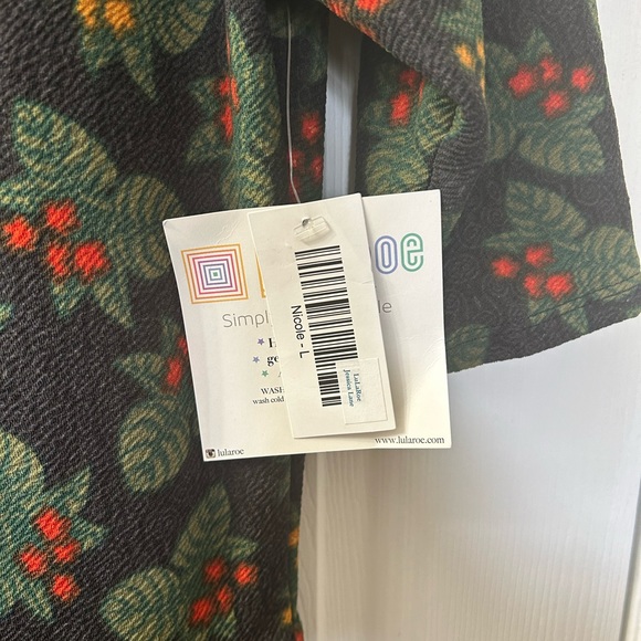 Lularoe Nicole - Picture 2 of 3